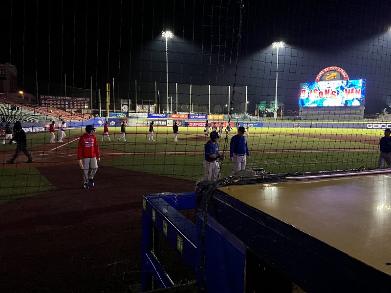 File:Sahlen Field 286.jpeg