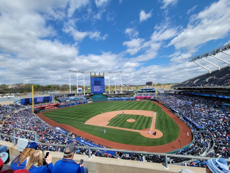 File:Kauffman Stadium 808.jpg