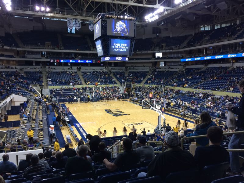 File:Petersen Events Center 559.jpg