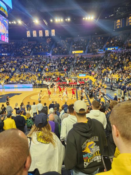 File:Crisler Center 1282.jpg