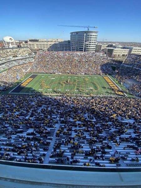 File:Kinnick Stadium 976.jpg
