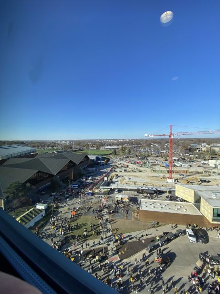 File:Kinnick Stadium 980.jpg