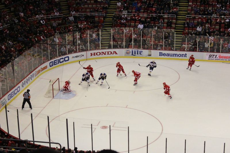 File:Joe Louis Arena 865.jpg