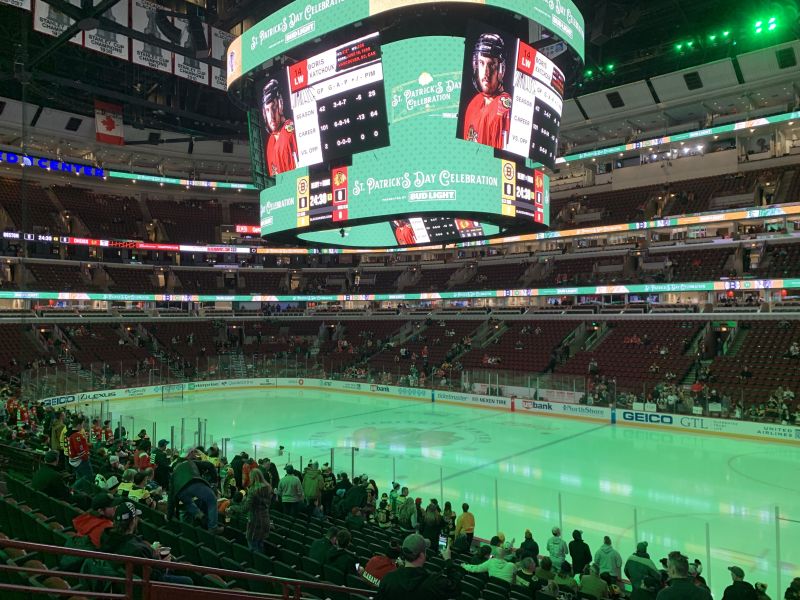 File:United Center 811.jpg