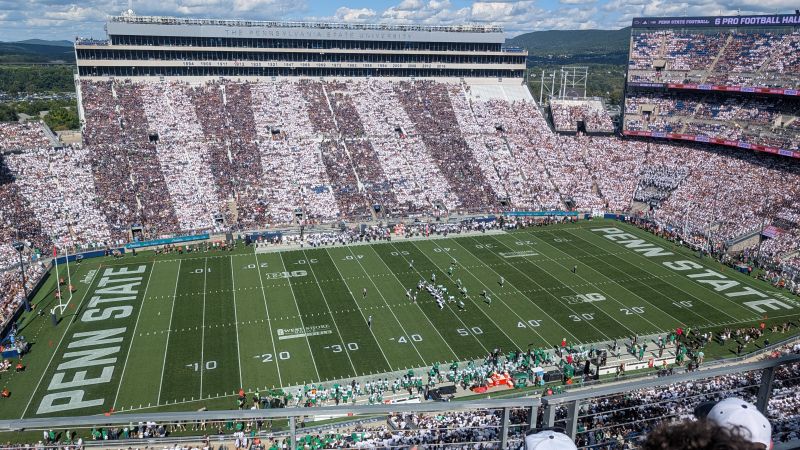 File:Beaver Stadium 1682.jpg