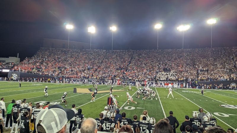 File:FirstBank Stadium 1448.jpg