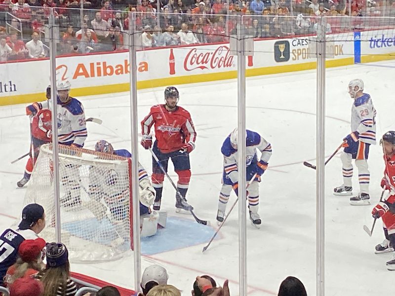 File:Capital One Arena 685.jpg