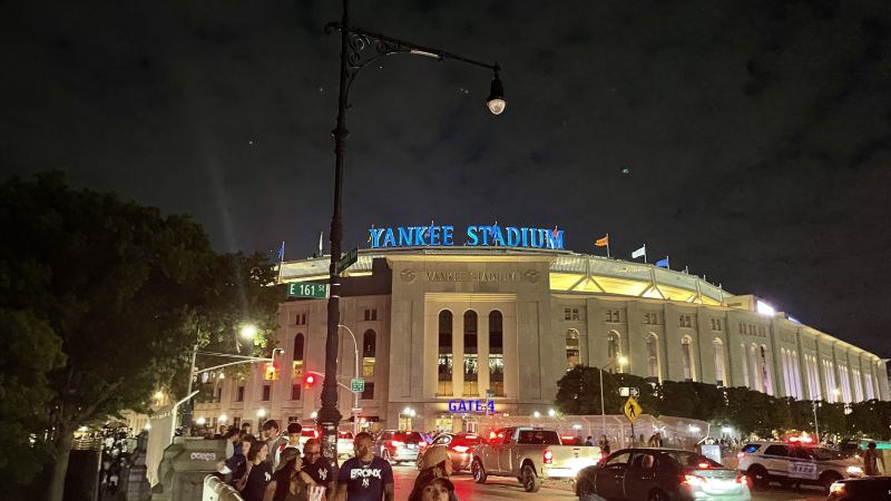 File:Yankee Stadium 387.jpeg