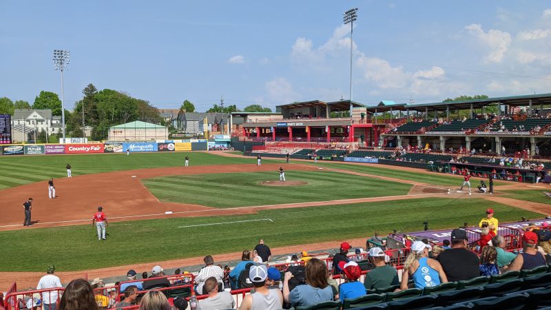 File:UPMC Park 371.jpg
