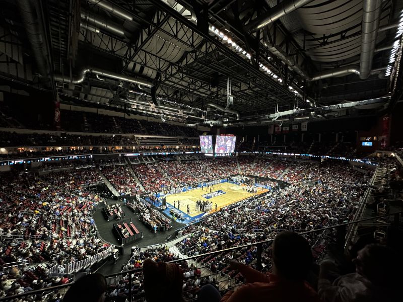 File:Caseys Center 1219.jpeg