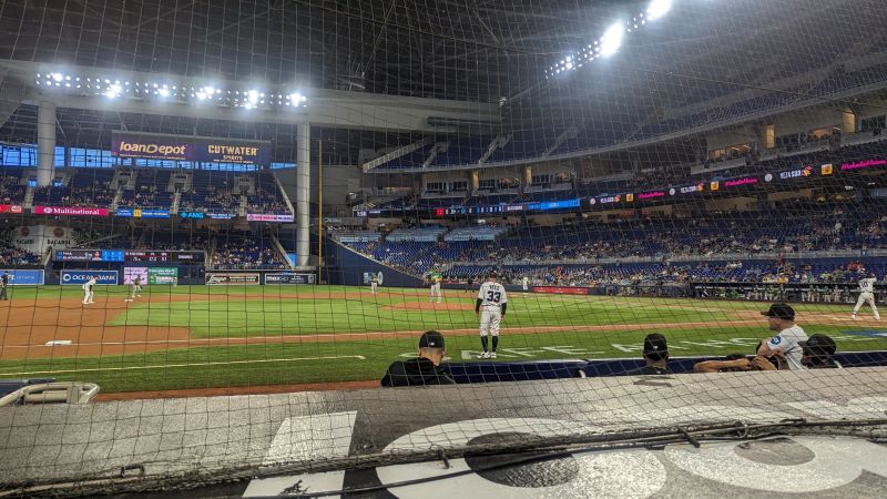 File:LoanDepot Park 829.jpg
