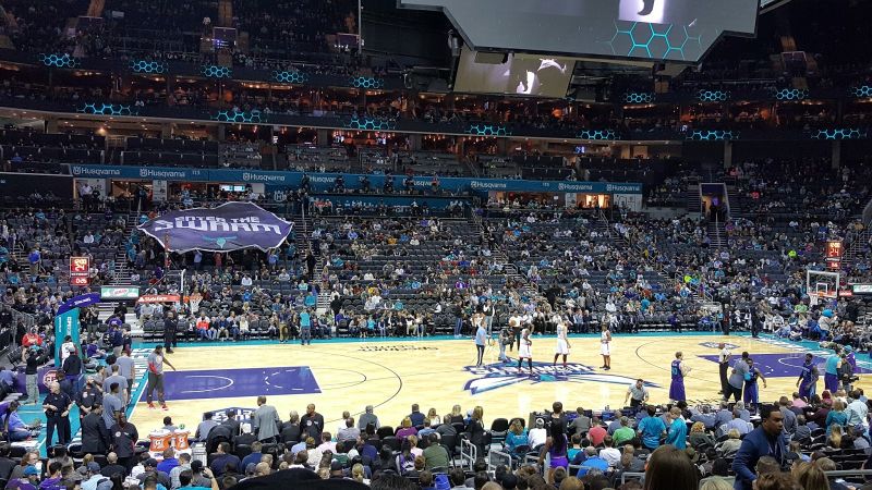 File:Spectrum Center 1083.jpg